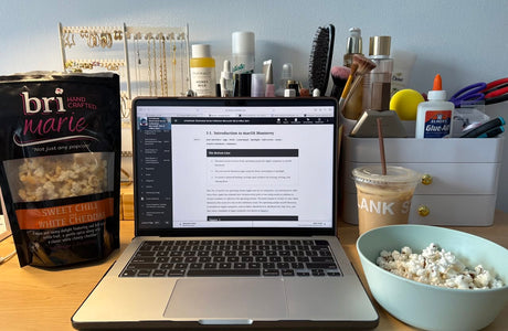 Coffee Break Snacks: Why Popcorn Is Your Afternoon Pick-Me-Up